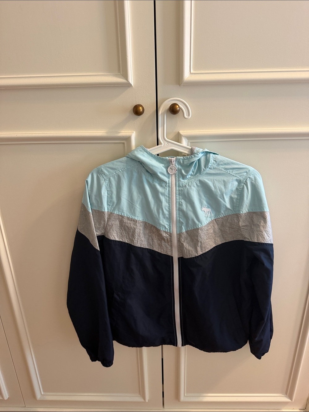 abercrombie kids Light Blue, Gray & Navy Windbreaker Raincoat